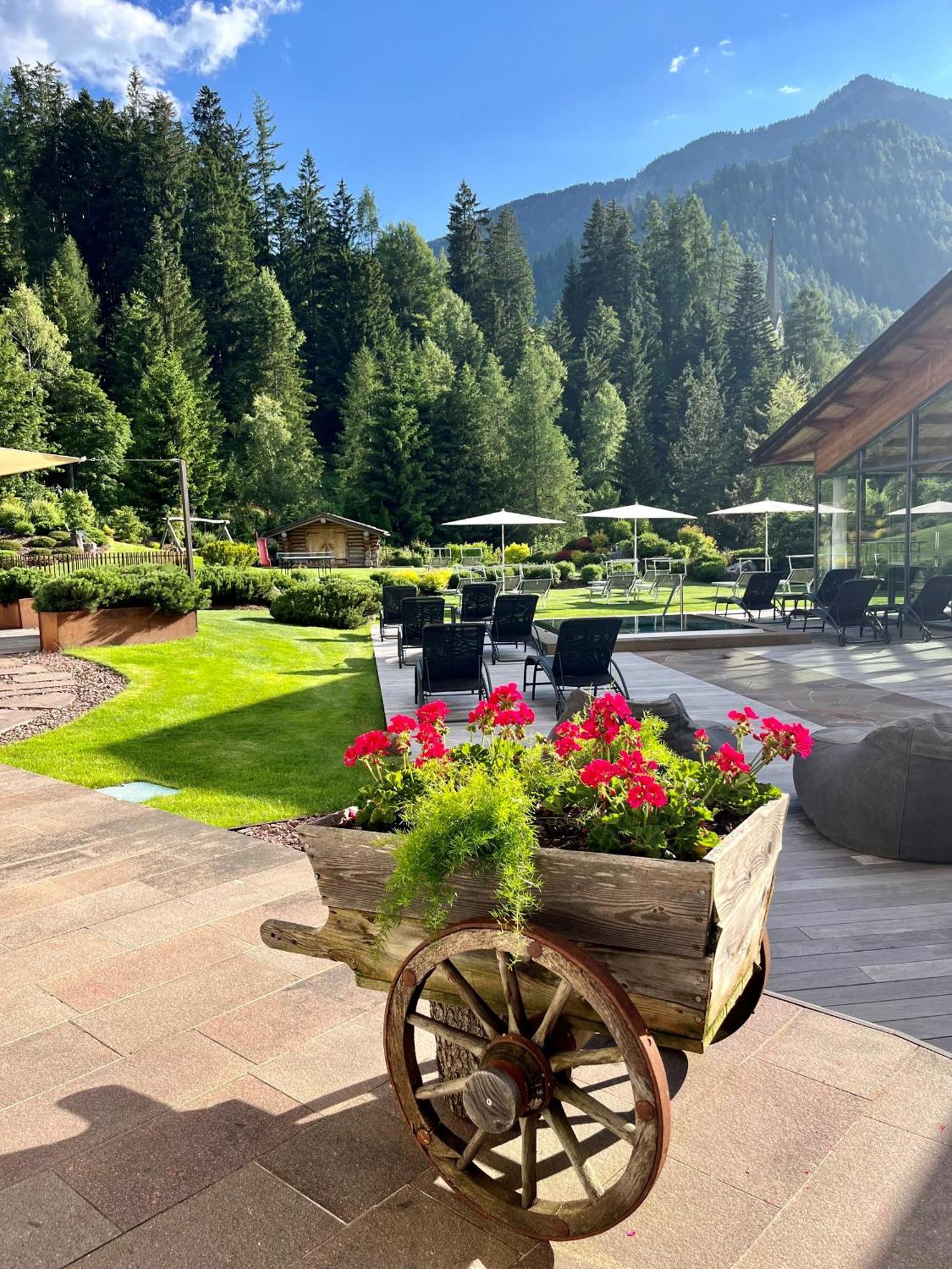 Hotel Arnaria Ortisei Exteriér fotografie