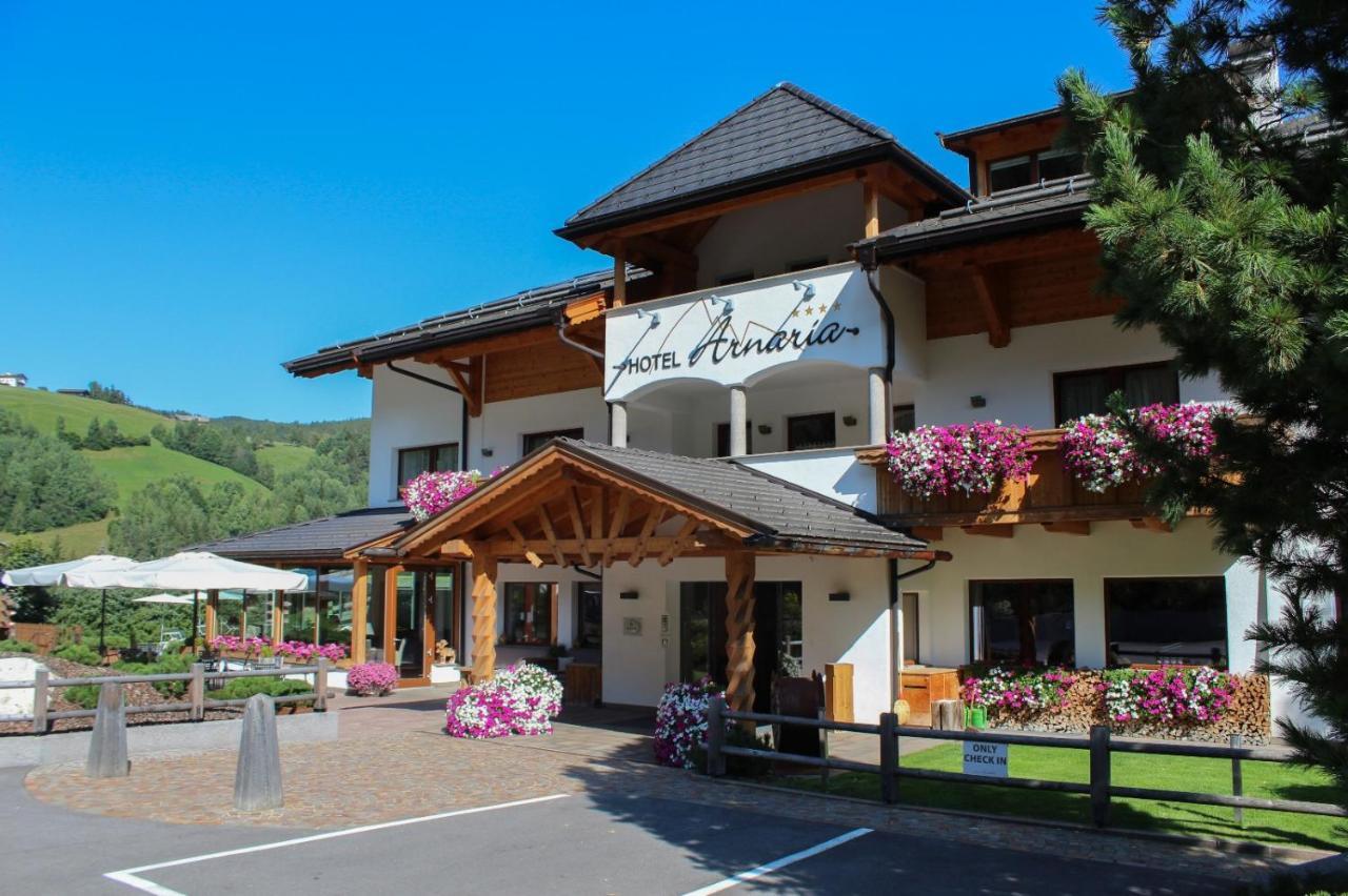 Hotel Arnaria Ortisei Exteriér fotografie